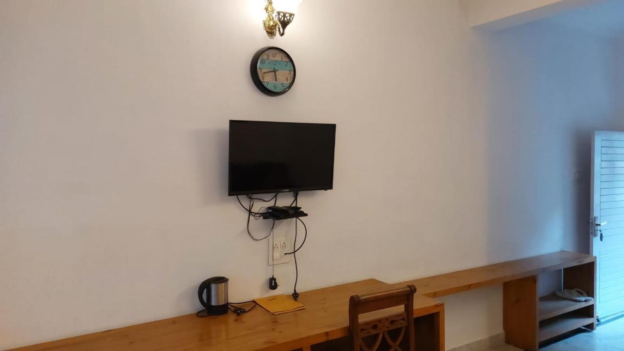 Hotel Sunshine Dharamshala Buitenkant foto