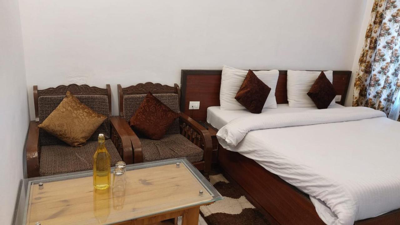 Hotel Sunshine Dharamshala Buitenkant foto